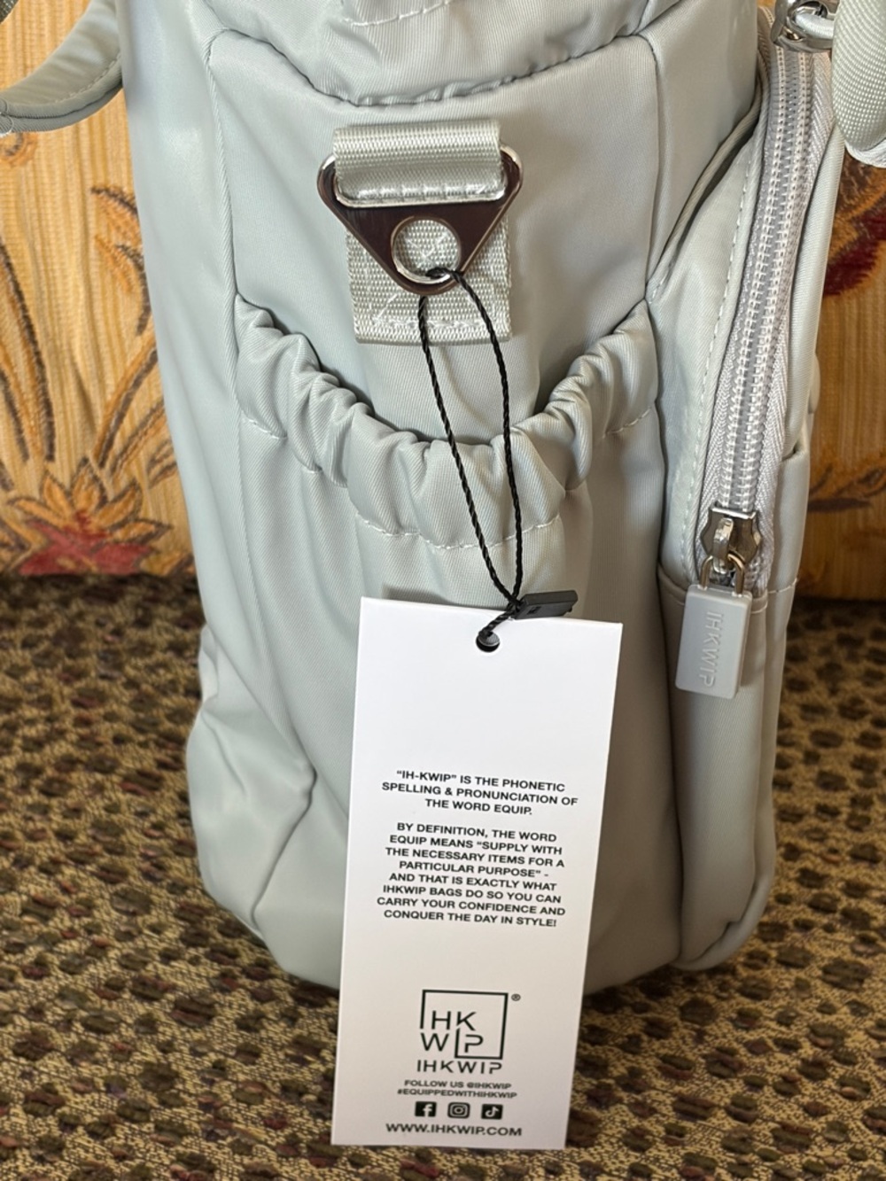 IHKWIP Insulated Water Bottle Crossbody Caddy ~ Pearl Grey - Picture 7 of 10